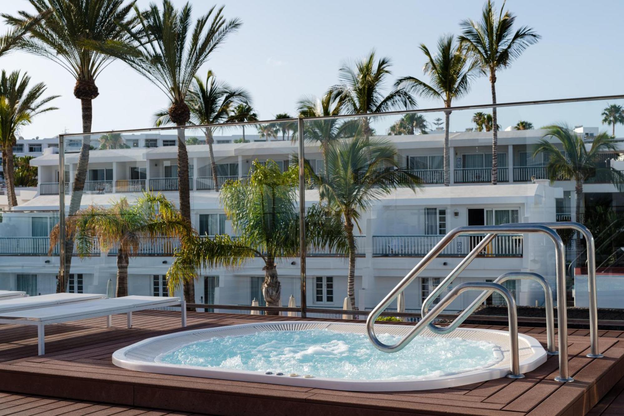 Plus Fariones Apartamentos Puerto del Carmen  Eksteriør billede