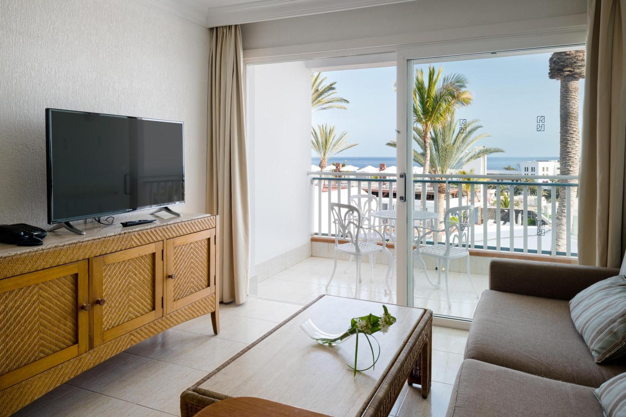 Plus Fariones Apartamentos Puerto del Carmen  Eksteriør billede